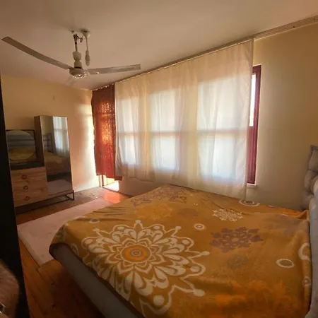 Apartmán Kleopatra 2+1 *